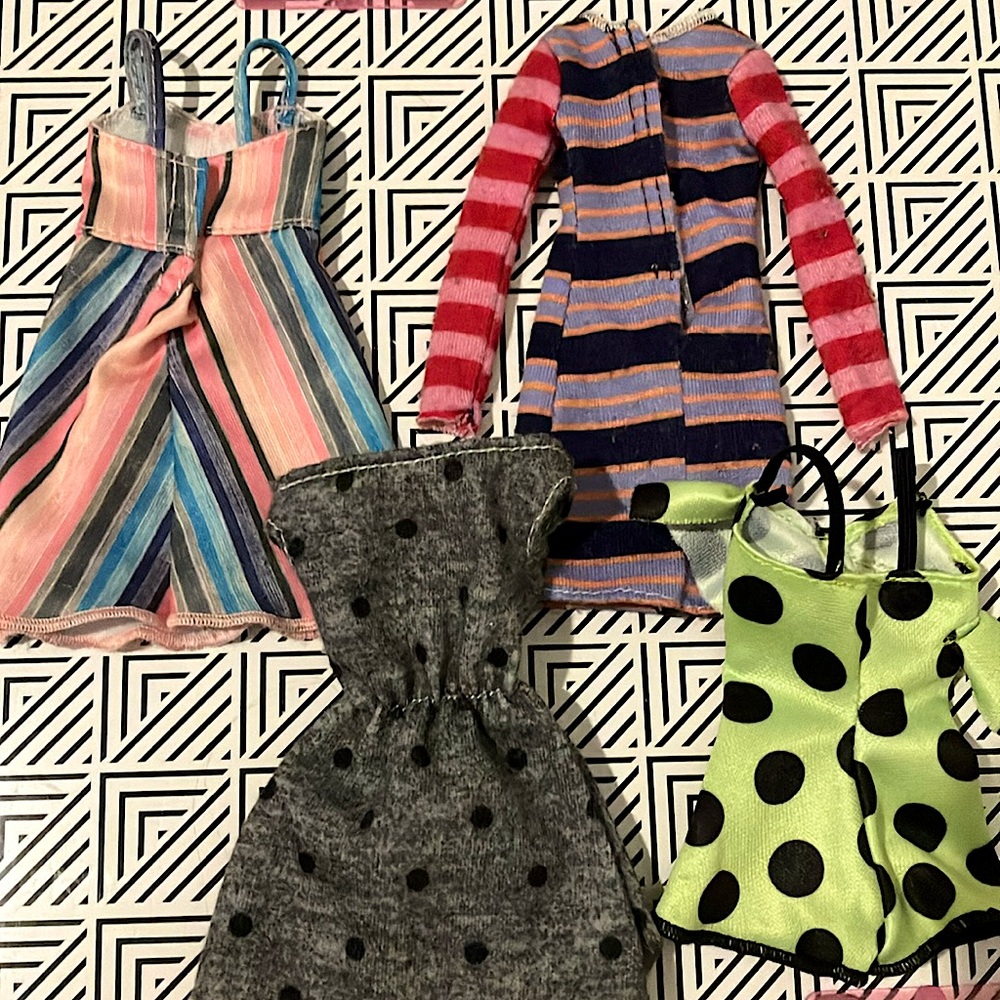 DOLL CLOTHING: FOUR PIECE DRESS SET - Picture 2 of 2